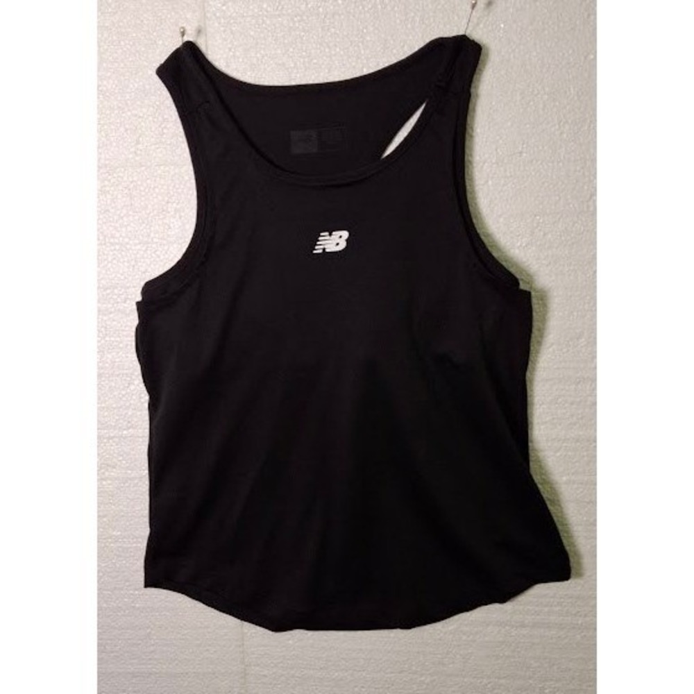 New Balance Womens Racerback Athletic Tank Top with Built-in Shelf Bra Black L